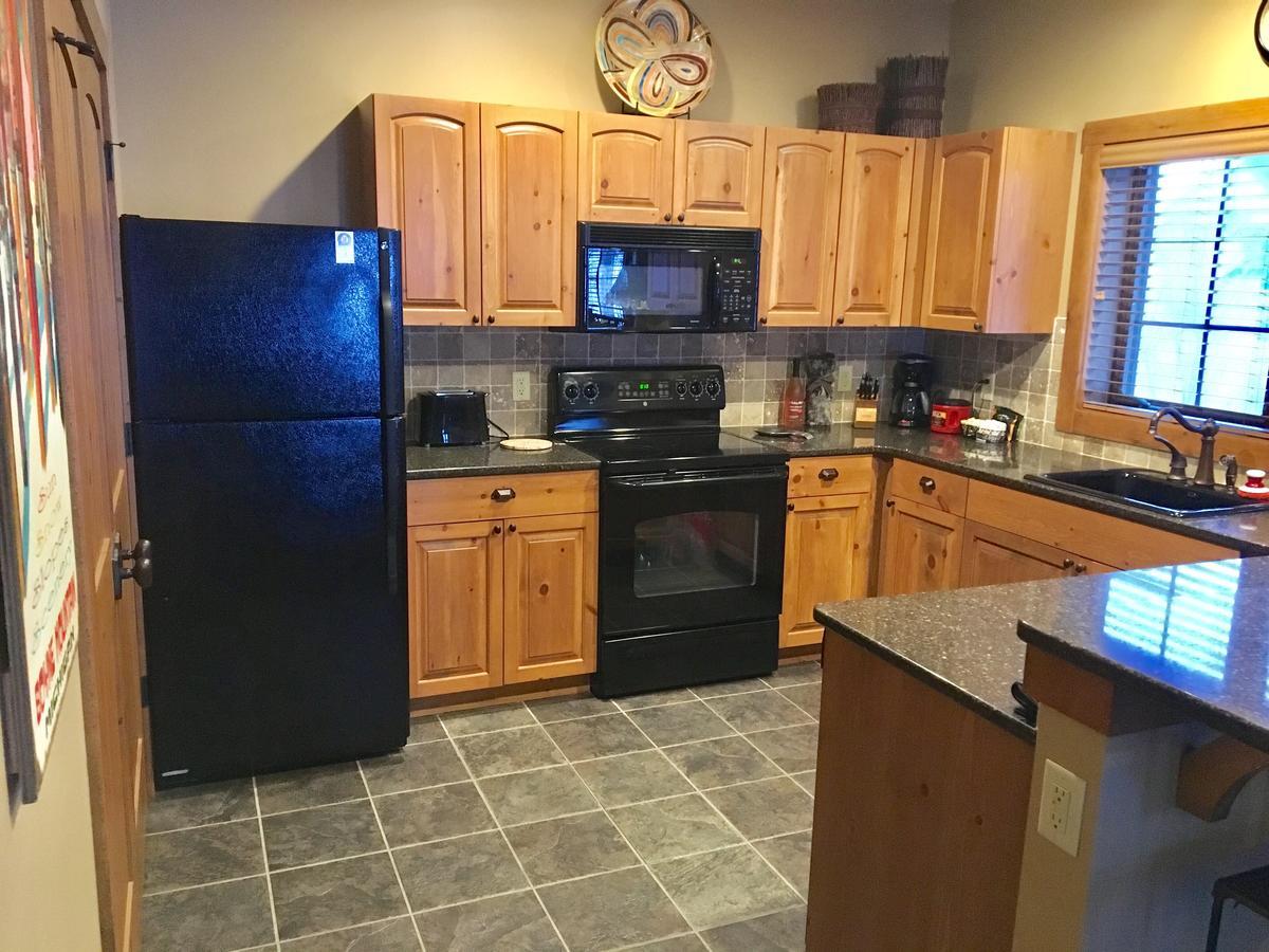 Boyne Mountain Creekside Condo Boyne Falls Экстерьер фото