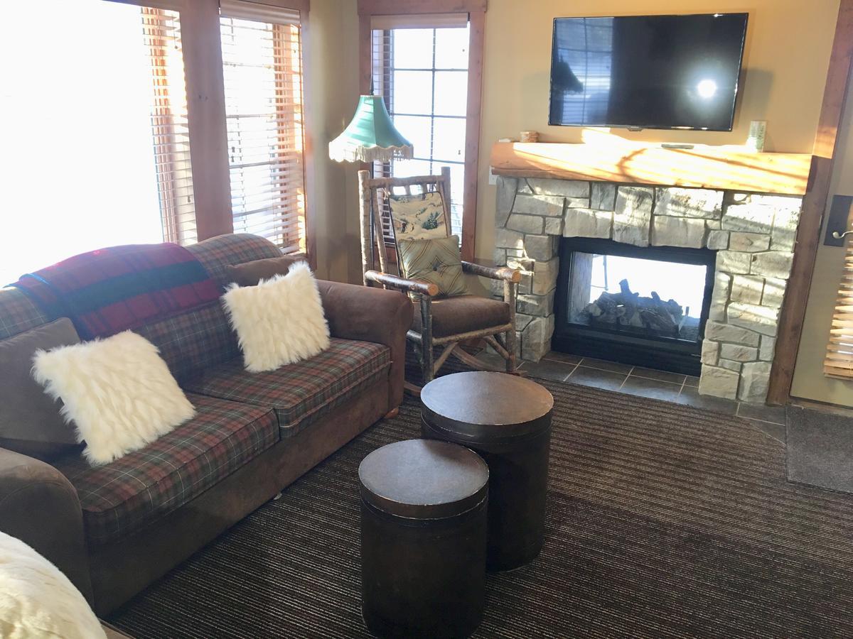 Boyne Mountain Creekside Condo Boyne Falls Экстерьер фото