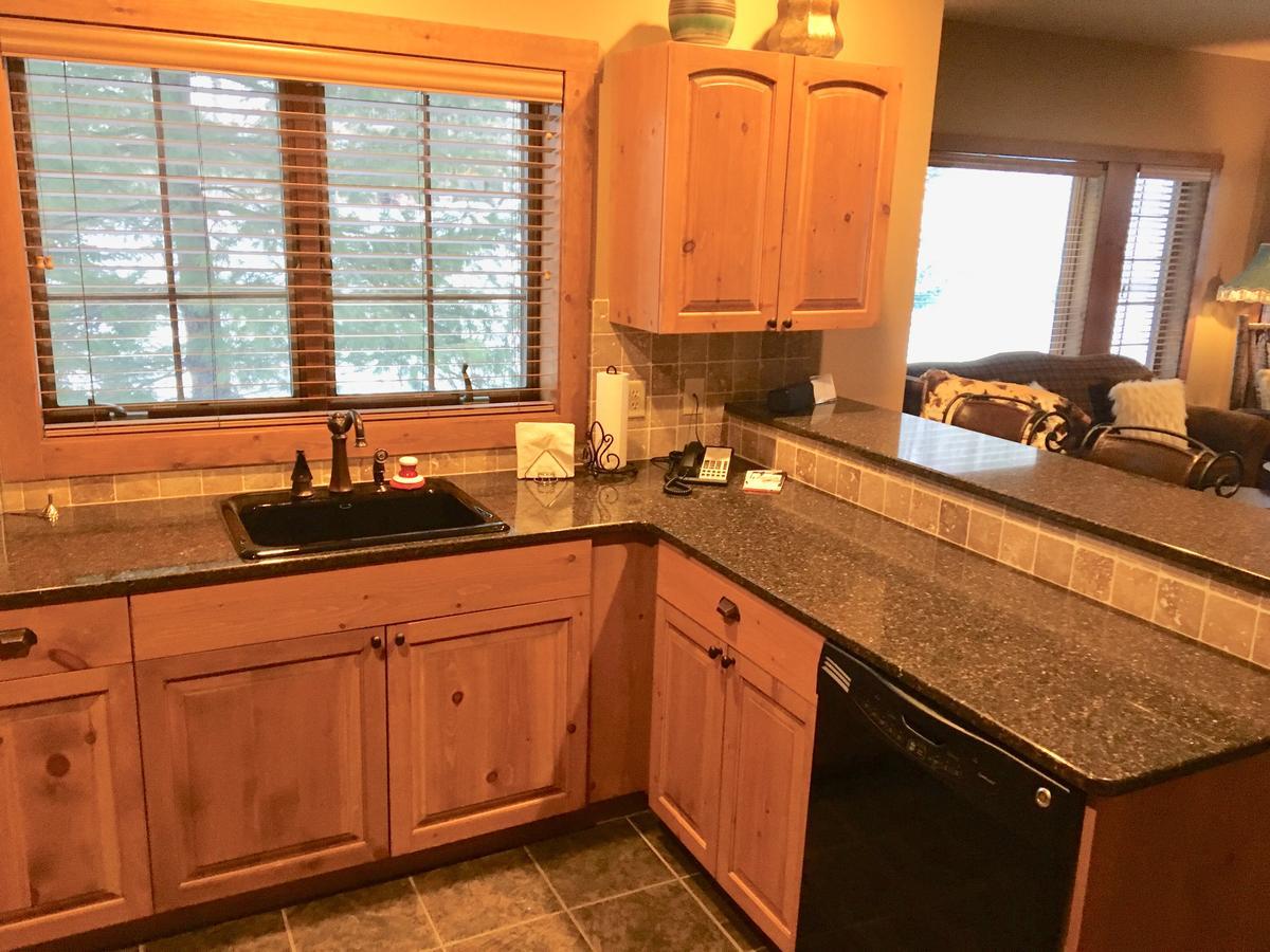Boyne Mountain Creekside Condo Boyne Falls Экстерьер фото