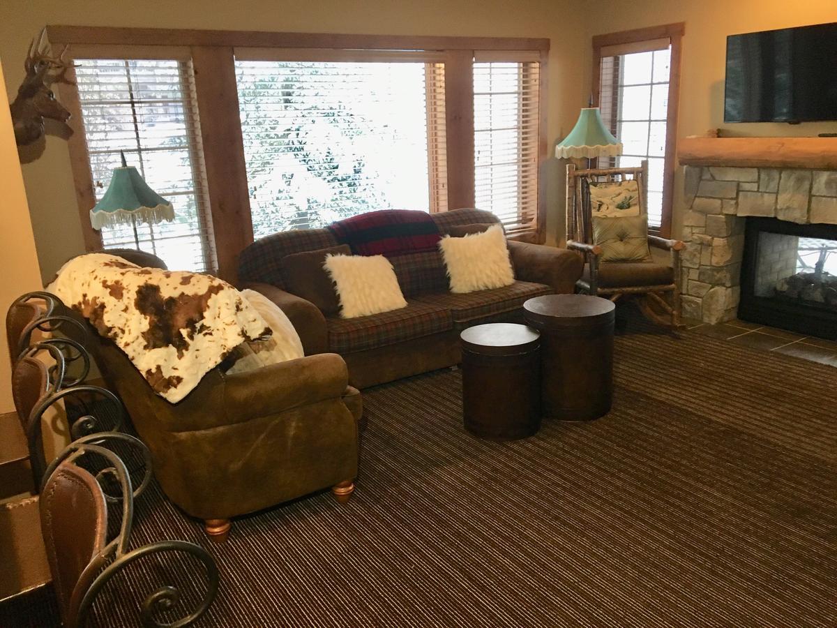 Boyne Mountain Creekside Condo Boyne Falls Экстерьер фото